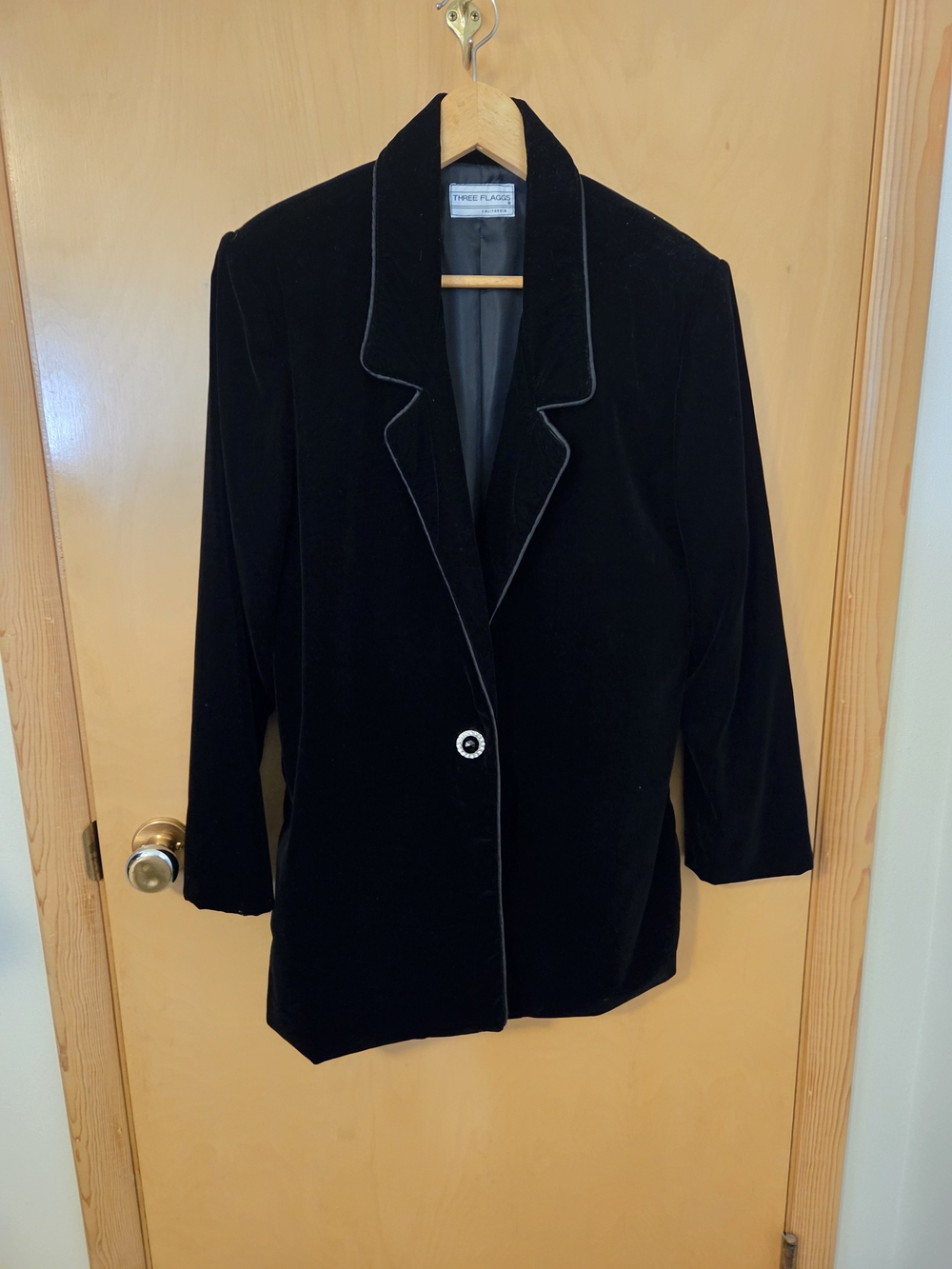 Black Velvet Single-Button Blazer